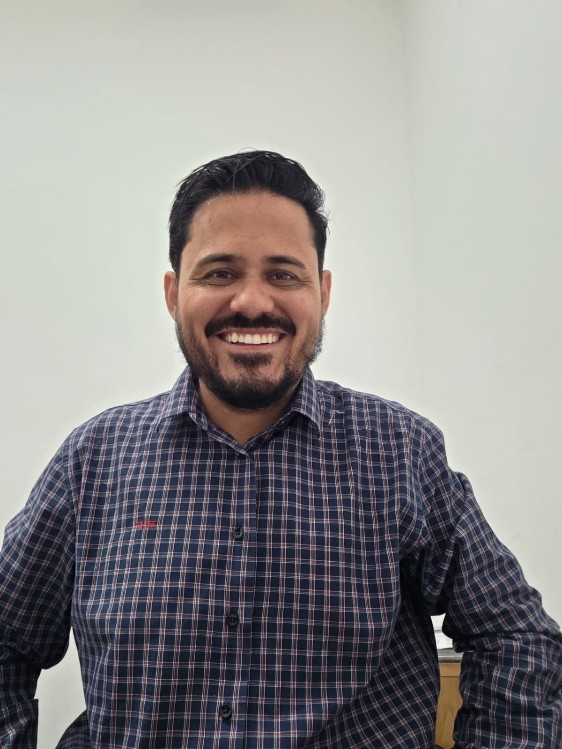 Prof. Dr. Julio Prado Neto