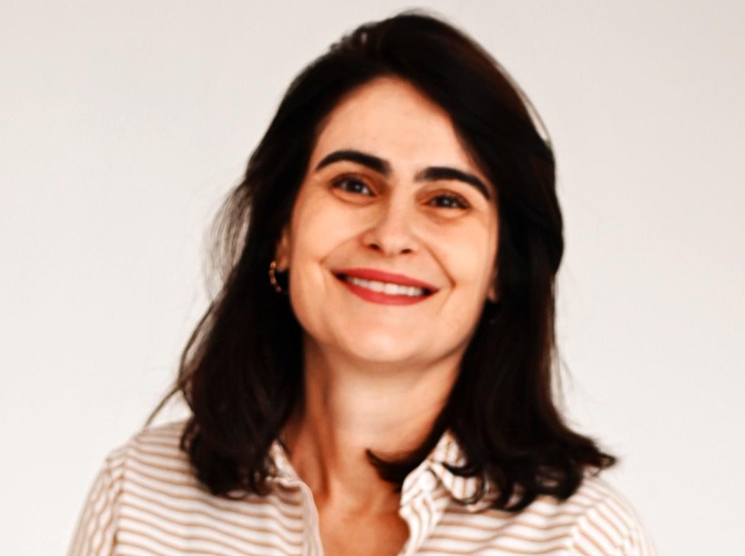 Profª Luciana Calza